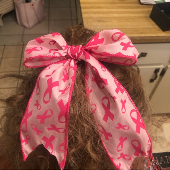 October is Breast Cancer Awareness Month- Ribbon Hair clip. - Picture 1 of 6